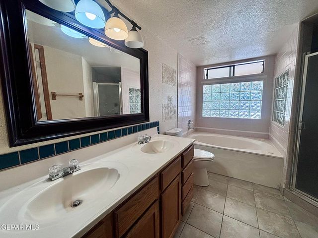 11670 RUFUS BRIJALBA Drive, El Paso, TX 79936