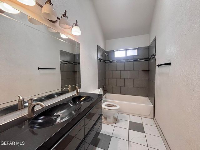 11670 RUFUS BRIJALBA Drive, El Paso, TX 79936