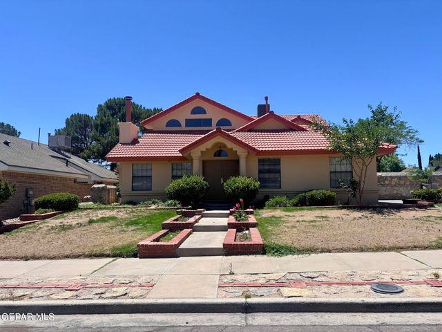 11670 RUFUS BRIJALBA Drive, El Paso, TX 79936