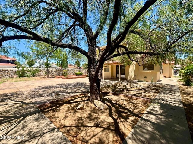 11670 RUFUS BRIJALBA Drive, El Paso, TX 79936