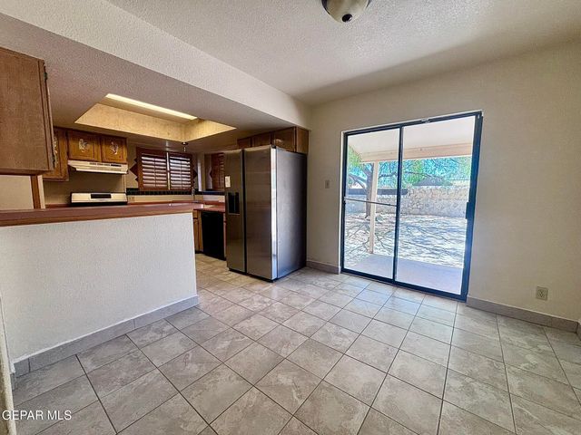 11670 RUFUS BRIJALBA Drive, El Paso, TX 79936