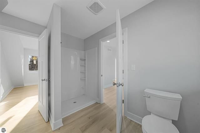 1713 Vanderlip Road, Traverse City, MI 49686