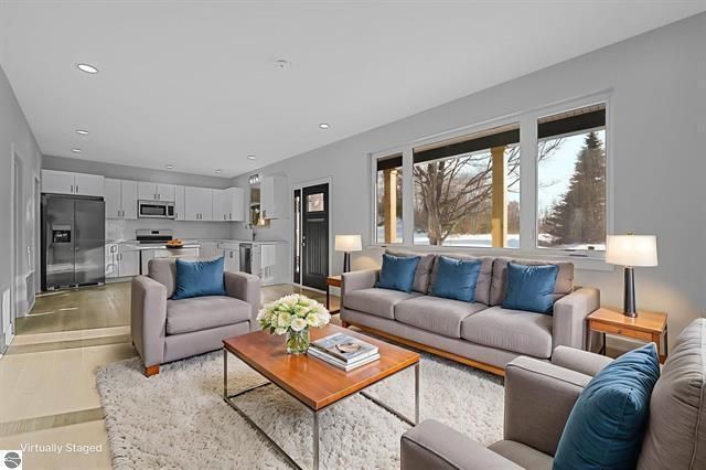 1713 Vanderlip Road, Traverse City, MI 49686