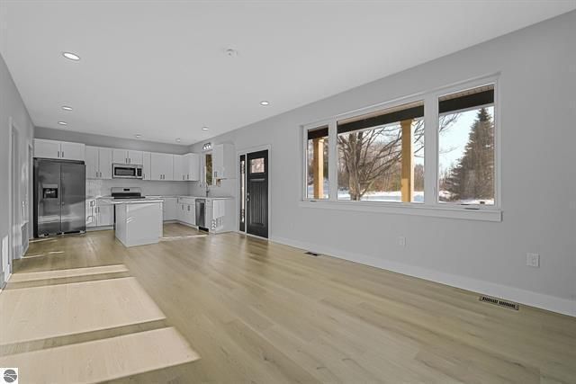 1713 Vanderlip Road, Traverse City, MI 49686