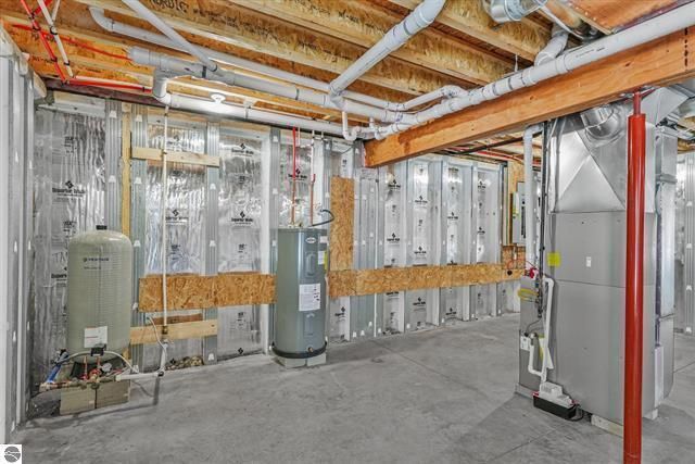 1713 Vanderlip Road, Traverse City, MI 49686