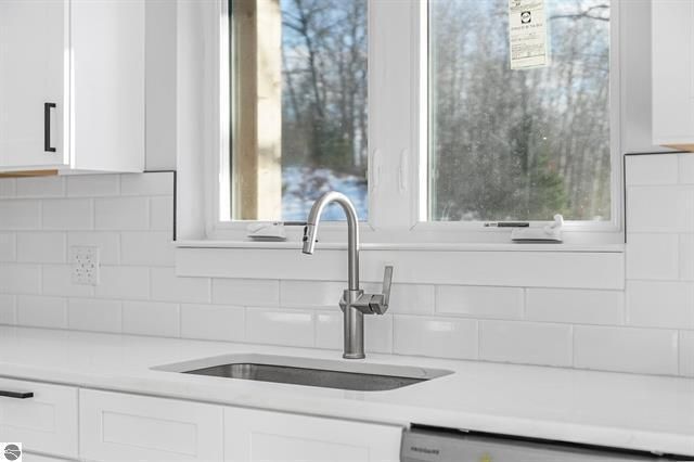 1713 Vanderlip Road, Traverse City, MI 49686