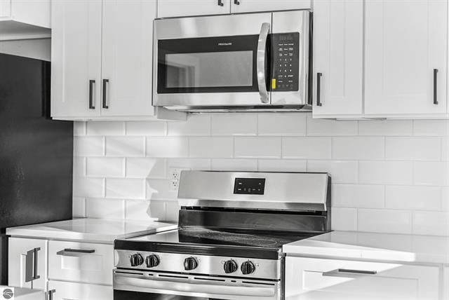 1713 Vanderlip Road, Traverse City, MI 49686