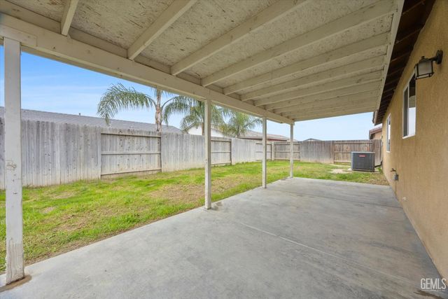 5301 Baja Drive, Bakersfield, CA 93307