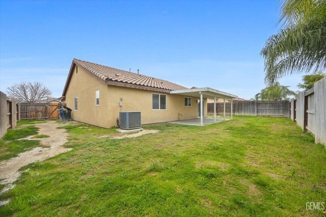 5301 Baja Drive, Bakersfield, CA 93307