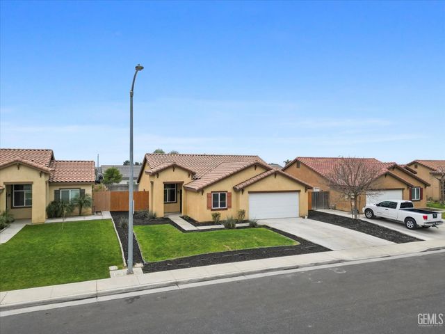 5301 Baja Drive, Bakersfield, CA 93307