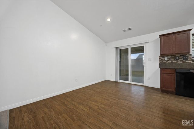 5301 Baja Drive, Bakersfield, CA 93307