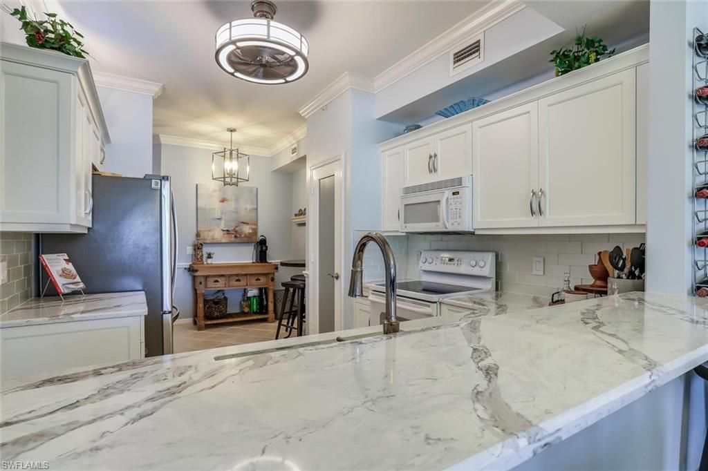 3996 Bishopwood CT E 103, NAPLES, FL 34114 — photo 2