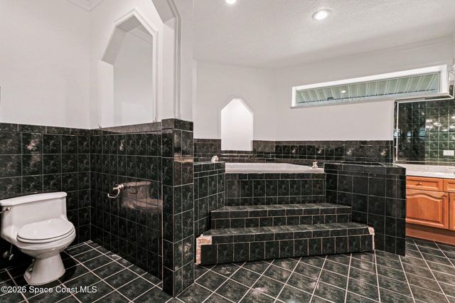3663 Meadowlark Way, Melbourne, FL 32904