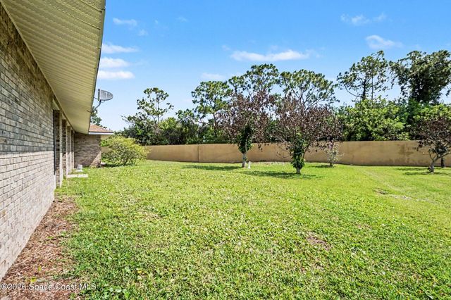 3663 Meadowlark Way, Melbourne, FL 32904