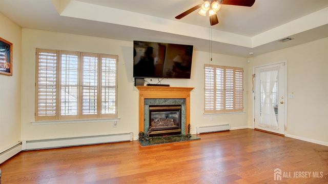 20 Winding River Road, Lakewood, NJ 08701