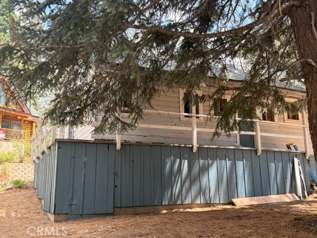 Image 1 of property listing at 33390 Wild Rose, Green Valley Lake, CA 92341
