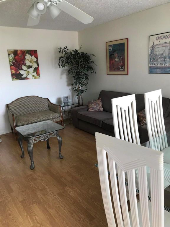 229 Fanshaw F, Boca Raton, FL 33434