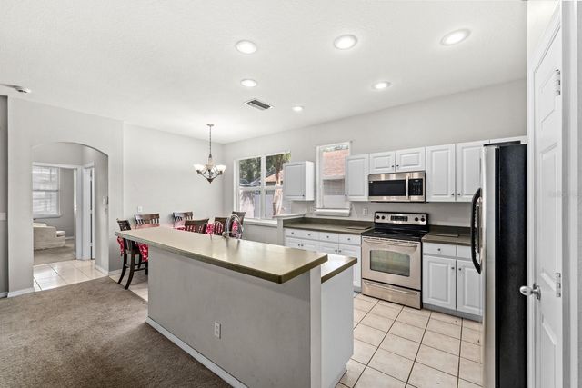 4814 PORTOBELLO CIRCLE, Valrico, FL 33596