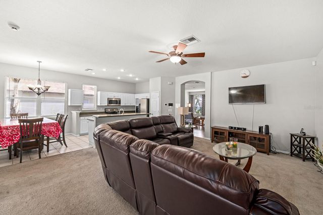 4814 PORTOBELLO CIRCLE, Valrico, FL 33596