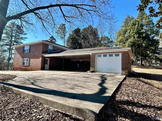 2432 Scenic Drive, Gadsden, AL 35901