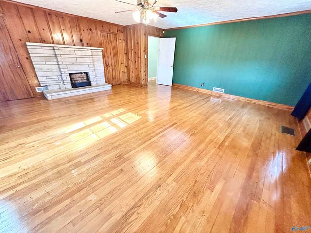 2432 Scenic Drive, Gadsden, AL 35901