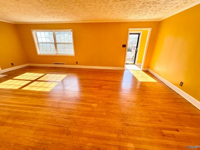 2432 Scenic Drive, Gadsden, AL 35901