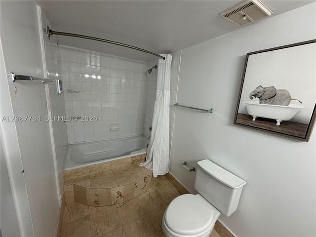 7601 E Treasure Dr 2220, North Bay Village, FL 33141