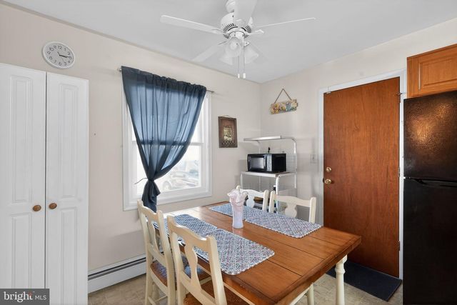 3 WOJTYLA CT, Toms River, NJ 08757