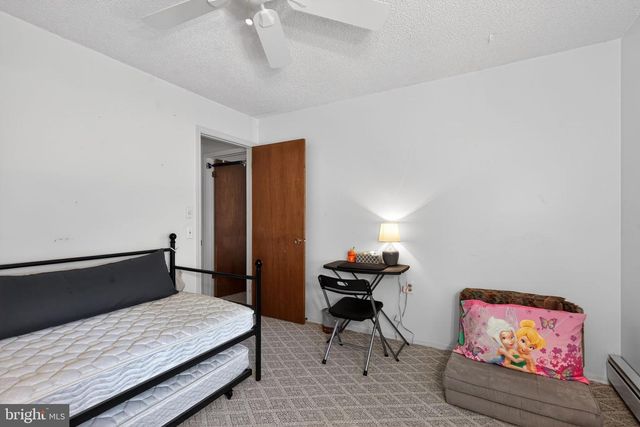 3 WOJTYLA CT, Toms River, NJ 08757