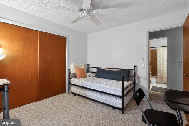 3 WOJTYLA CT, Toms River, NJ 08757