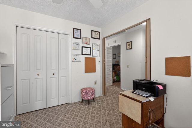 3 WOJTYLA CT, Toms River, NJ 08757