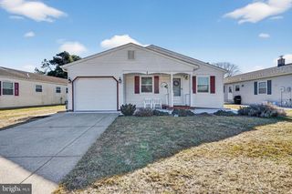 3 WOJTYLA CT, Toms River, NJ 08757