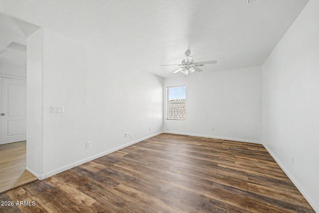 9204 W RIVERSIDE Avenue, Tolleson, AZ 85353