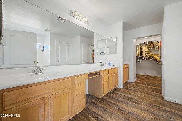 9204 W RIVERSIDE Avenue, Tolleson, AZ 85353