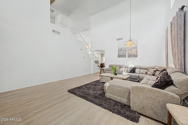 9204 W RIVERSIDE Avenue, Tolleson, AZ 85353