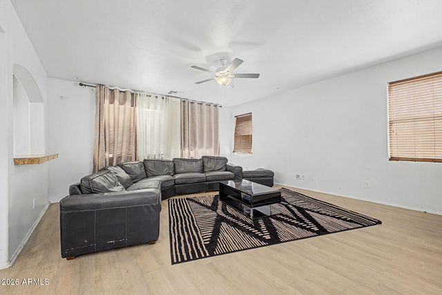 9204 W RIVERSIDE Avenue, Tolleson, AZ 85353