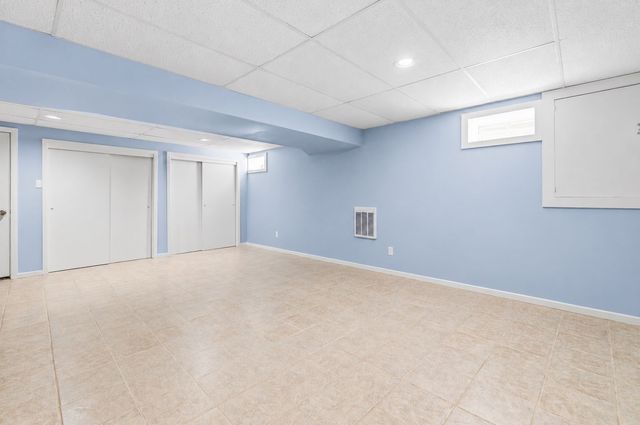 70 Nelson Dr, Bridgewater, MA 02324