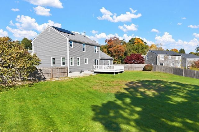 70 Nelson Dr, Bridgewater, MA 02324