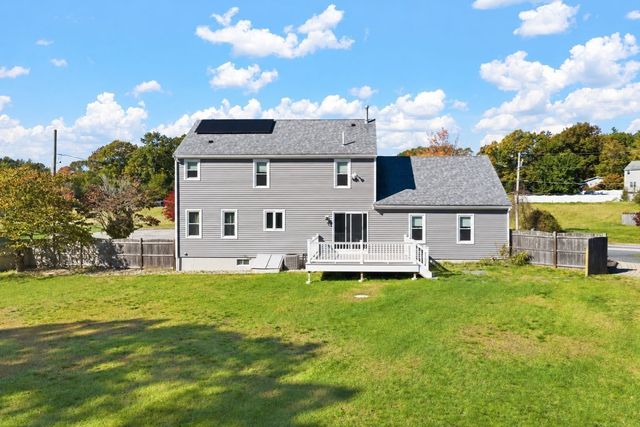 70 Nelson Dr, Bridgewater, MA 02324