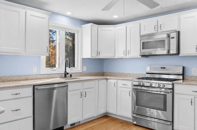 70 Nelson Dr, Bridgewater, MA 02324