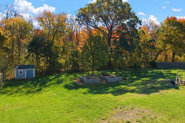 70 Nelson Dr, Bridgewater, MA 02324