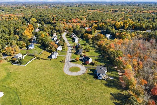 70 Nelson Dr, Bridgewater, MA 02324