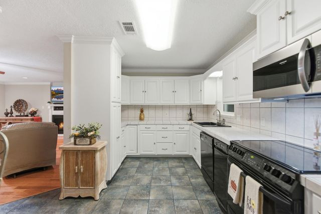 3809 Hardin Road, Baytown, TX 77521