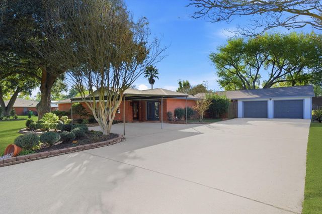 3809 Hardin Road, Baytown, TX 77521