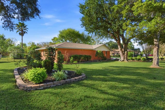 3809 Hardin Road, Baytown, TX 77521