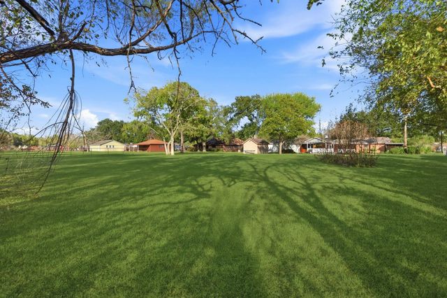 3809 Hardin Road, Baytown, TX 77521