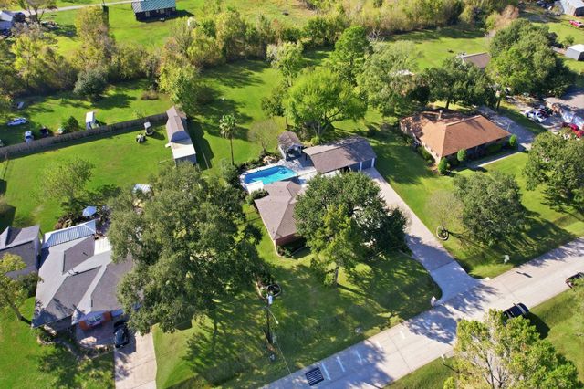 3809 Hardin Road, Baytown, TX 77521