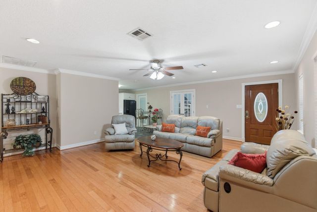 3809 Hardin Road, Baytown, TX 77521