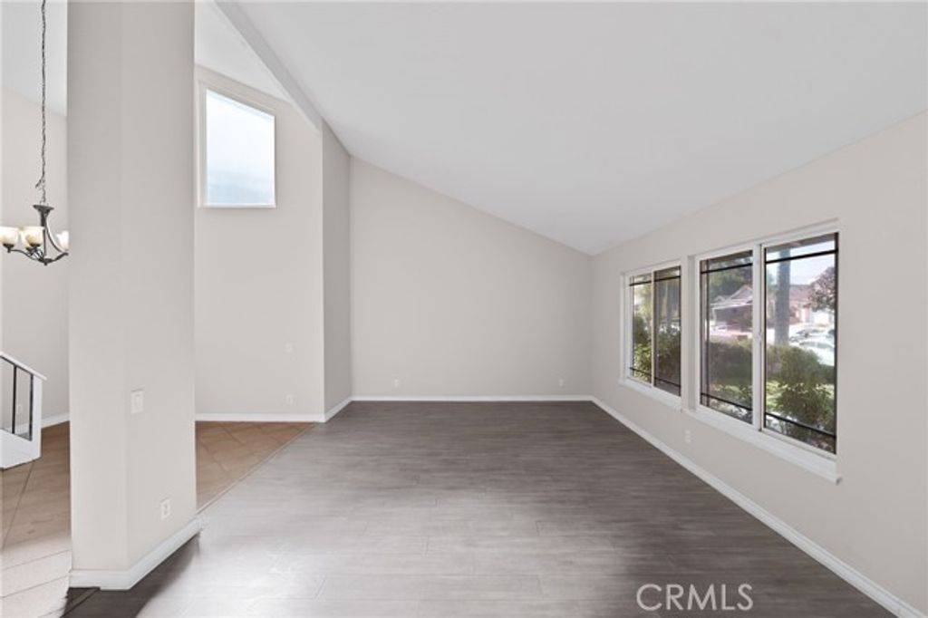 1791 Greenview, Corona, CA 92878