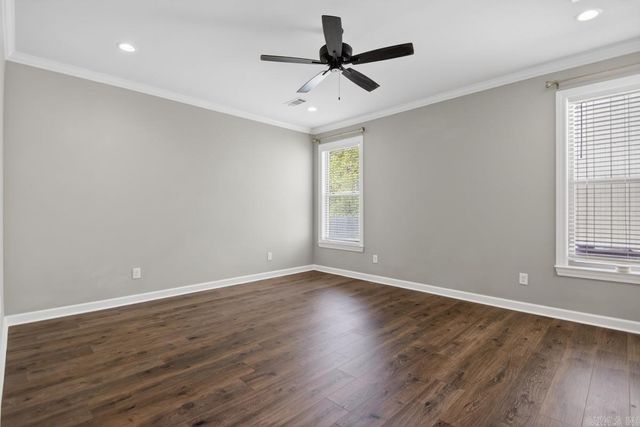 9880 Willow Brook Dr, Sherwood, AR 72120